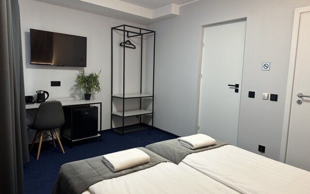 Cube House Aparthotel