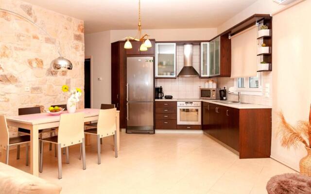 M&N Luxury Family Apartment 10meters from the Sea
