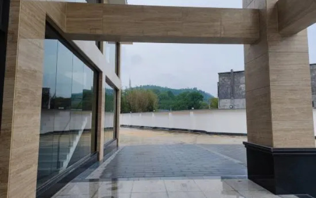 Zijin Jiya Resort Hotel