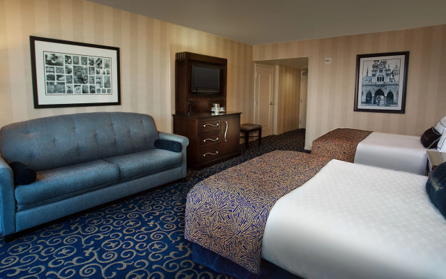 Disneyland Hotel