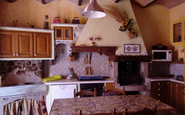 Carlo's Country House