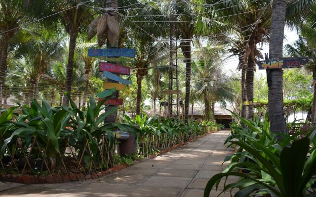 LongSon MuiNe Backpacker Paradise