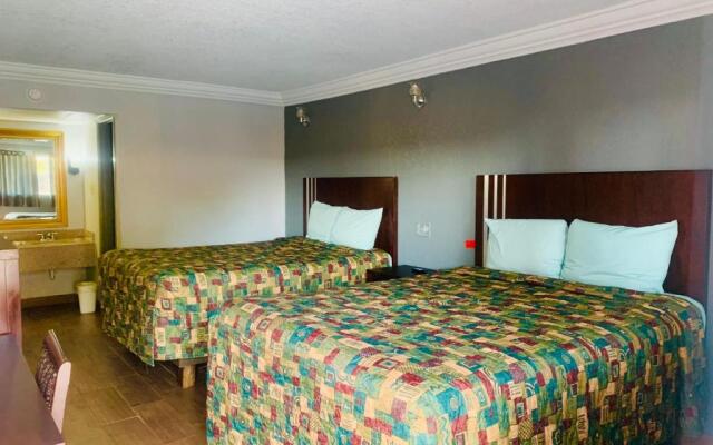 Budget Inn and Suites