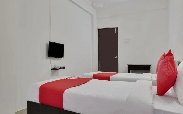 OYO 27821 Hotel Royal Inn Pune