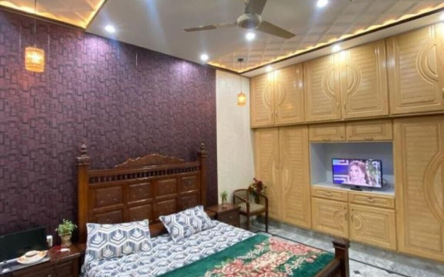 Hotel Gulistan Inn