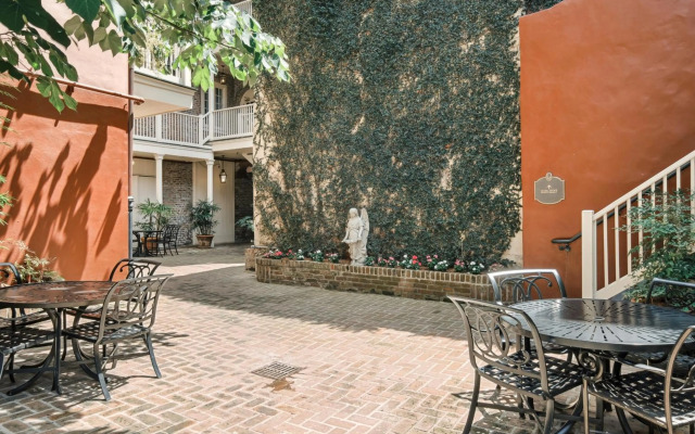 French Market Inn