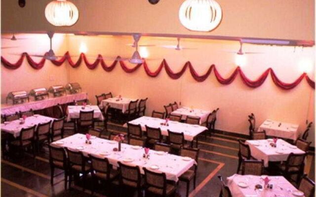 Mahadev Palace