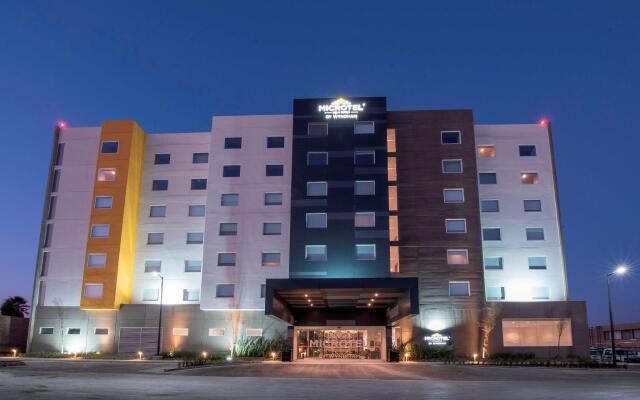 Microtel Inn & Suites by Wyndham San Luis Potosi