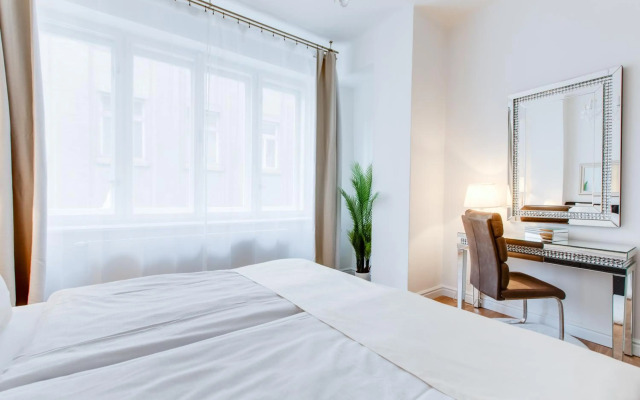 Wenceslas Square Royal Two Bedroom Apartment