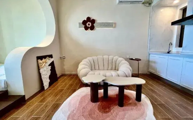 Shiyi Vacation Apartment (Shuangyue Bay Honghai Bay)