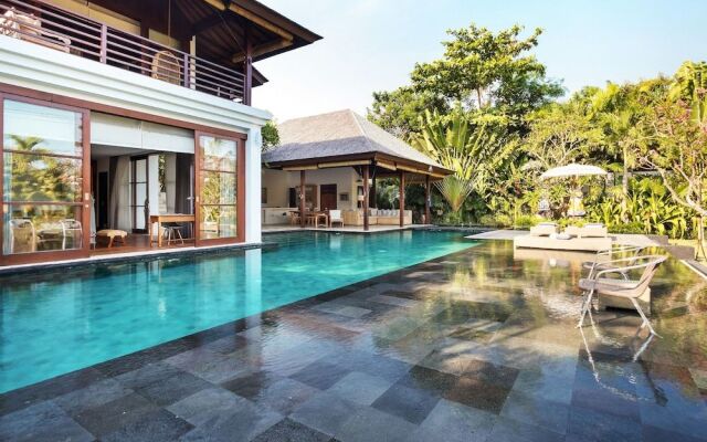 Villa Frangipani Waters