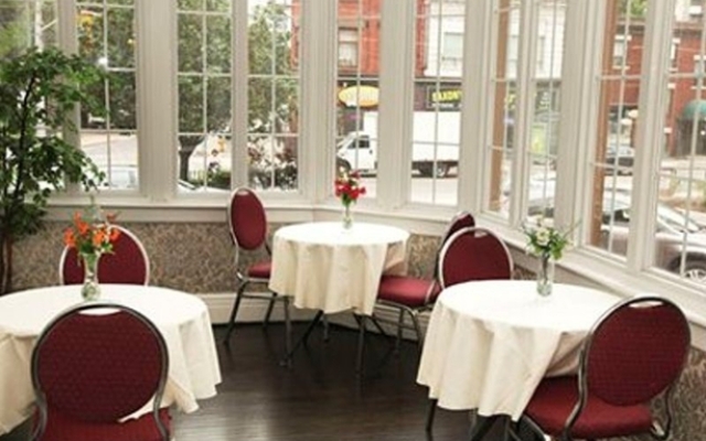 Clarion Hotel & Suites Selby Downtown
