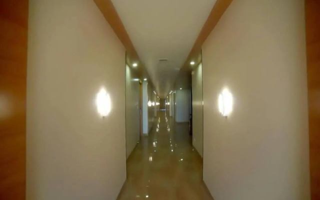 Alexander Luxury Hotel