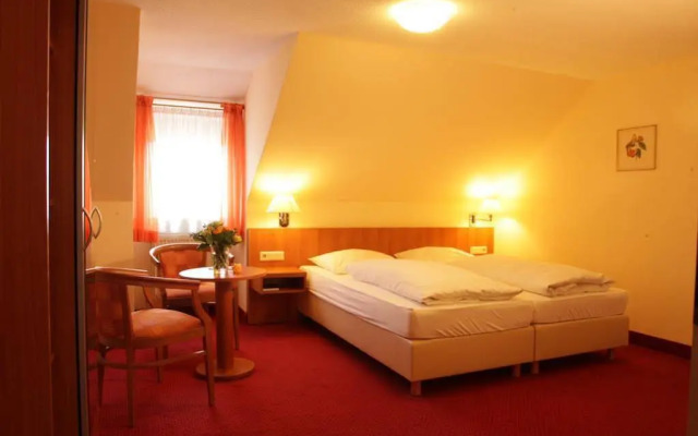 Hotel-Restaurant Zum Kirschbaum