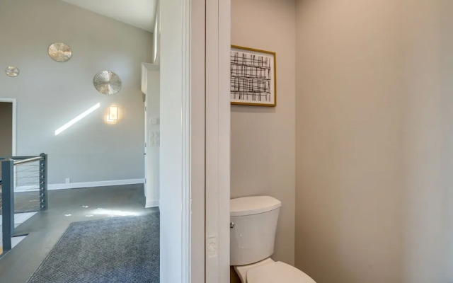 Lafollette Home: Community Pool & Mountain Views!