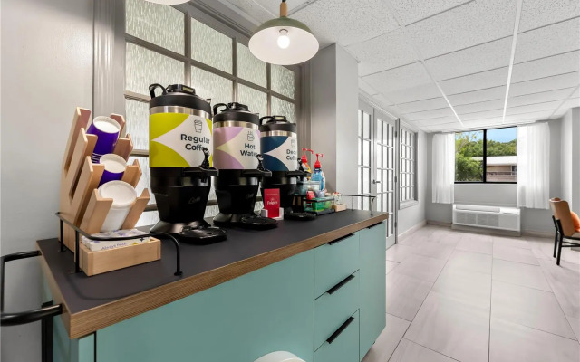 Spark by Hilton Biloxi Ocean Springs