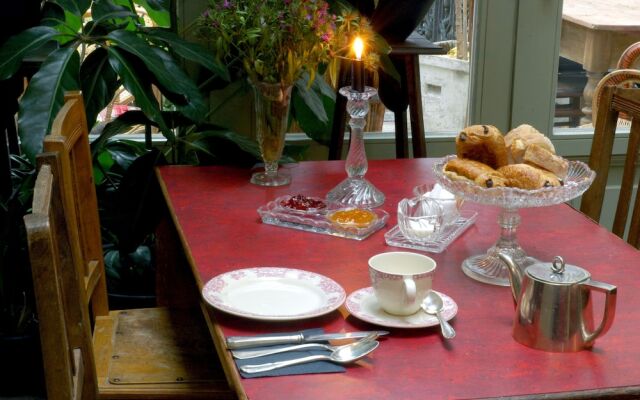 Boulevard Leopold Rooms & Suites