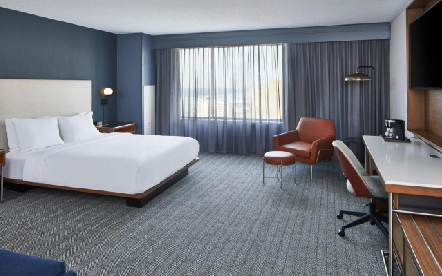 Courtyard By Marriott Detroit Downtown