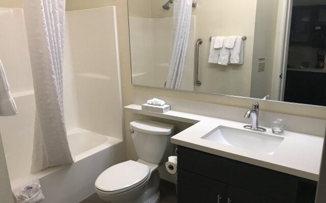 Candlewood Suites Saint Joseph