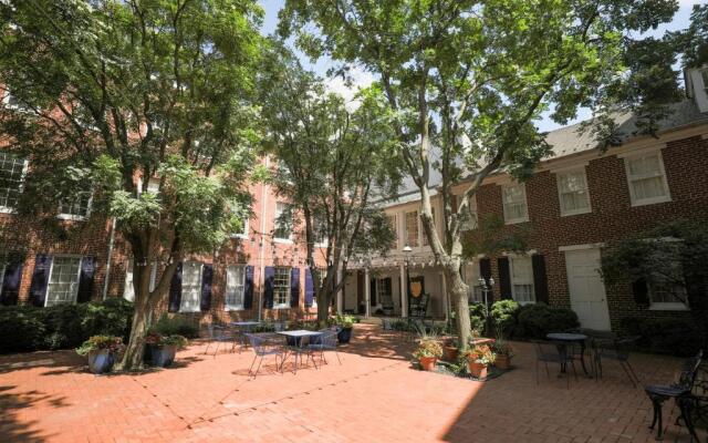 1840s Carrollton Inn