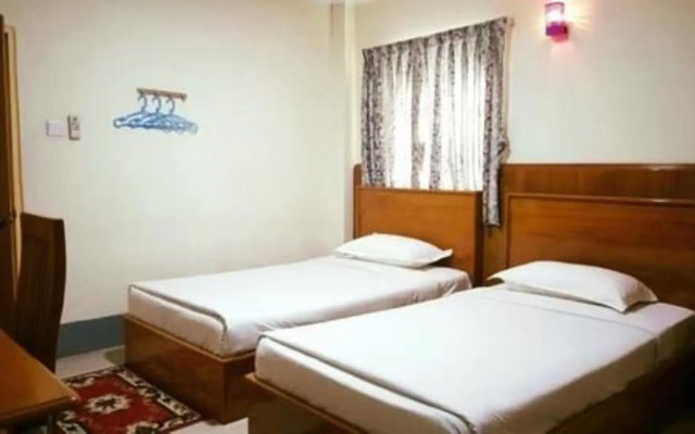 Sky Hotel Hlaing Thar Yar Yangon