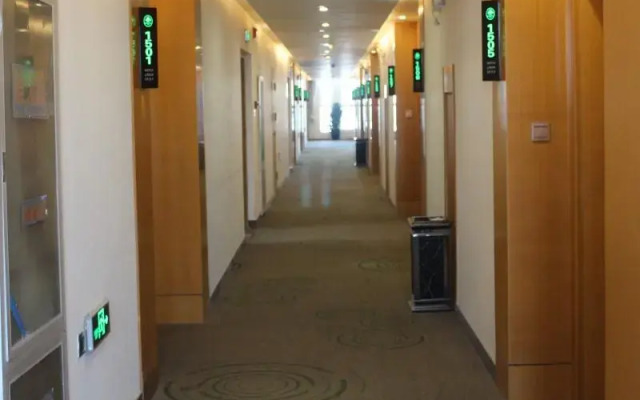 GreenTree Inn Zhenjiang Dagang New District Tonggang Road Butterfly Square