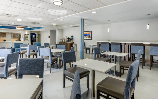 Comfort Inn & Suites Troutville-Roanoke North