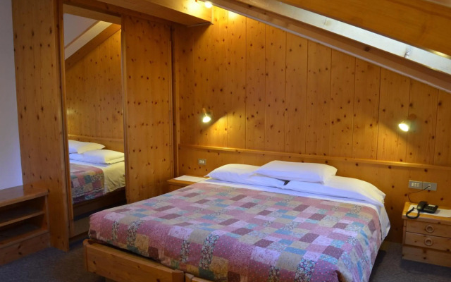 Hotel Ladina