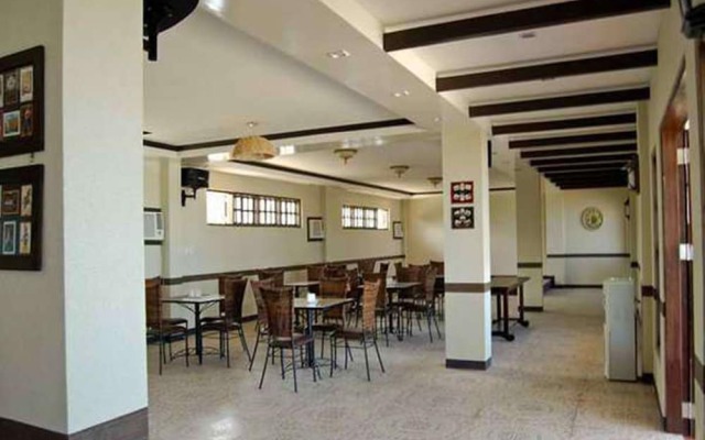 Country Inn Hotel and Restaurant