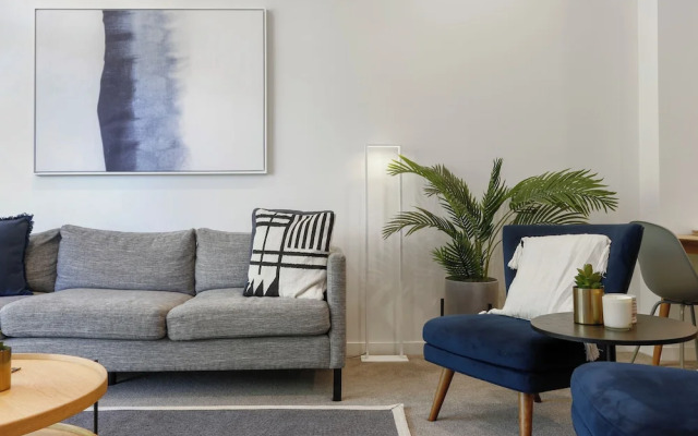 Hobson Quay Apartments by Urban Rest