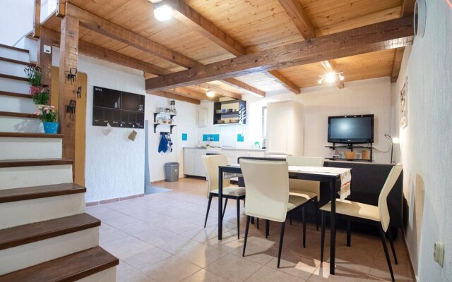 Beautiful Home in Rava With Wifi and 1 Bedrooms