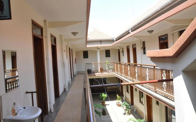 Uhuru 50 Hotel