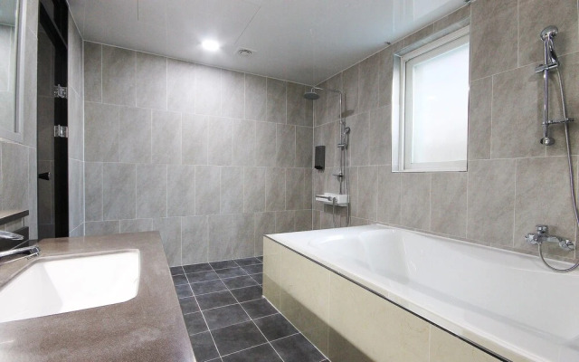 Jeonju Sanjeongdong Terra