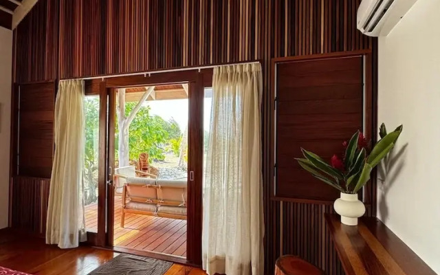 Moorea Reef Bungalows