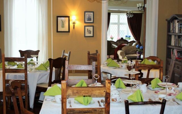 Summerhill Manor Bed and Breakfast and Tea Room