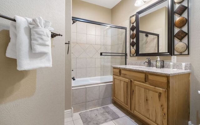 Blue Bird Hideaway - Near Silver Dollar City