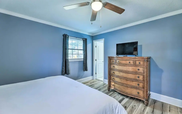 Family-friendly New Bern Home w/ Backyard!
