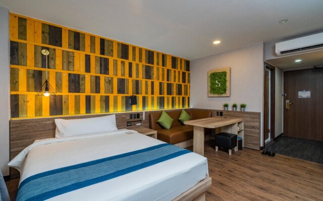 Super Hotel Thilawa