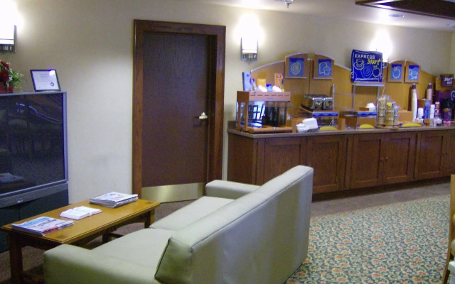 Holiday Inn Express Hotel & Suites Greenville by IHG