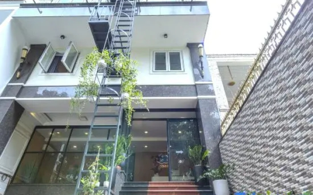 G8 Le Van Sy Hotel Saigon