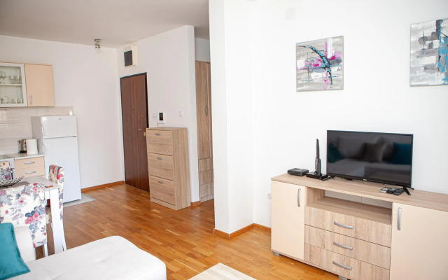 Apartments LORA Cetinjska18