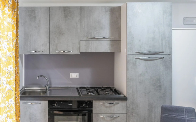 Residence con Piscina e Giardino