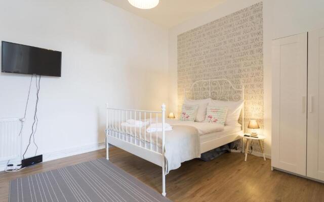 Stylish & Cosy Apartment in Berlin, WiFi, 3 guests