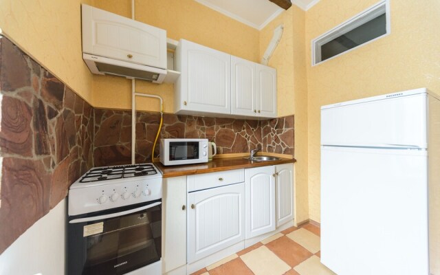 Cozy studio apartment near Palace Ukraina