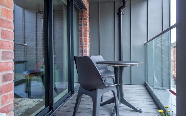 The Quadrant - The Palm Suite