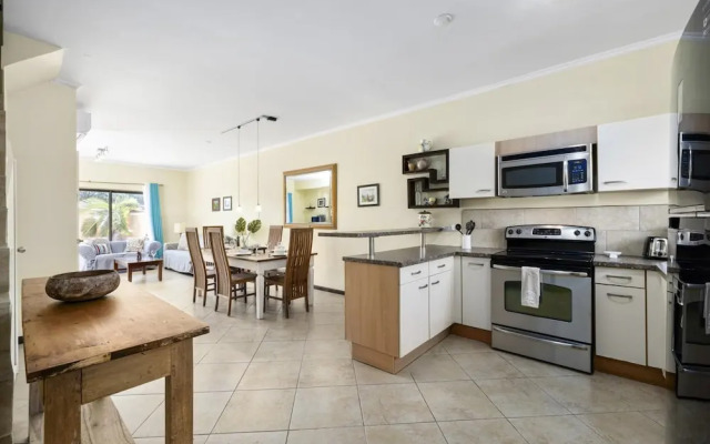 2br3ba Townhome Gold Coast Pool Tennis Gym
