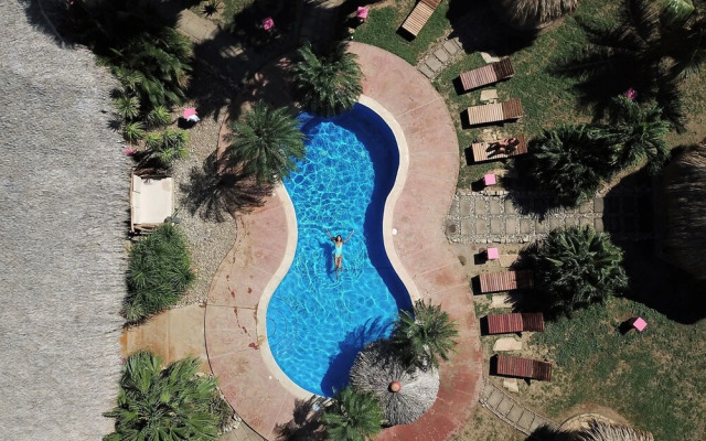 Buena Onda Beach Resort