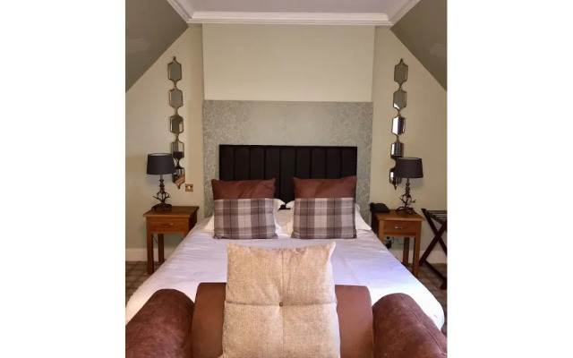 The Powfoot Hotel