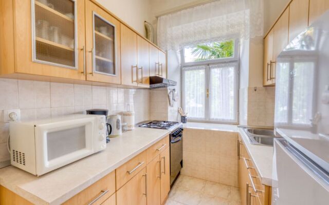 Apartment Edo Lovran