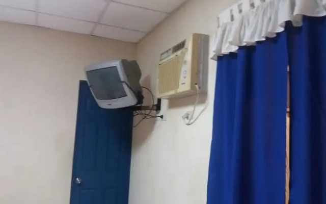 Express by Maya Inn Hotel